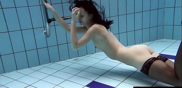  Underwater swimming babe Vera Brass